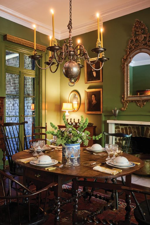 An English William & Mary dining table