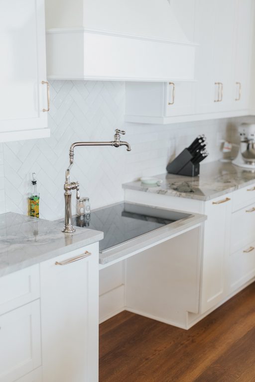A kitchen cooktop that is wheelchair accessible