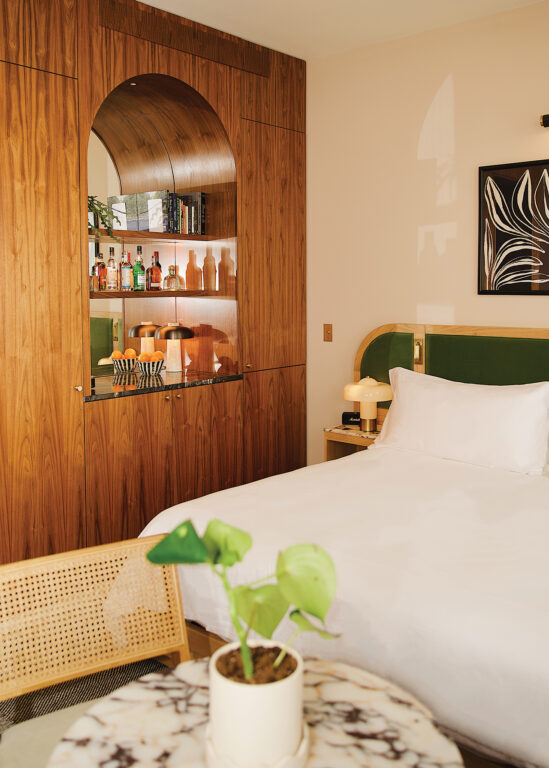 Municipal Grand Hotel guest room