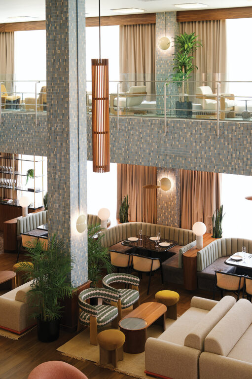 Municipal Grand Hotel lobby