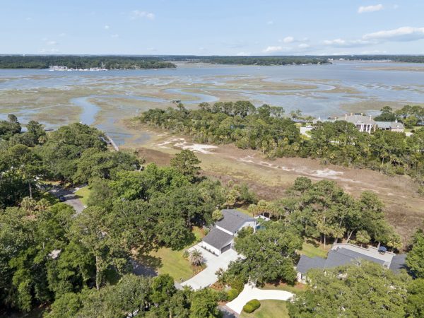 Why Buyers Are Drawn to Waterfront Homes in Savannah